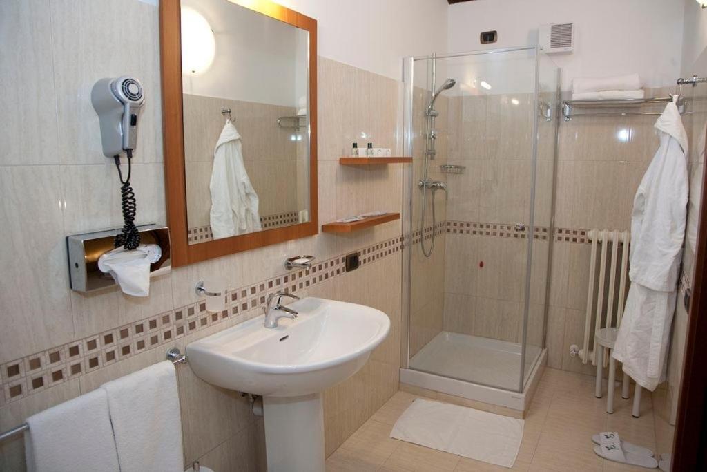 Hotel Villa Fiorita Giulianova Pokój zdjęcie