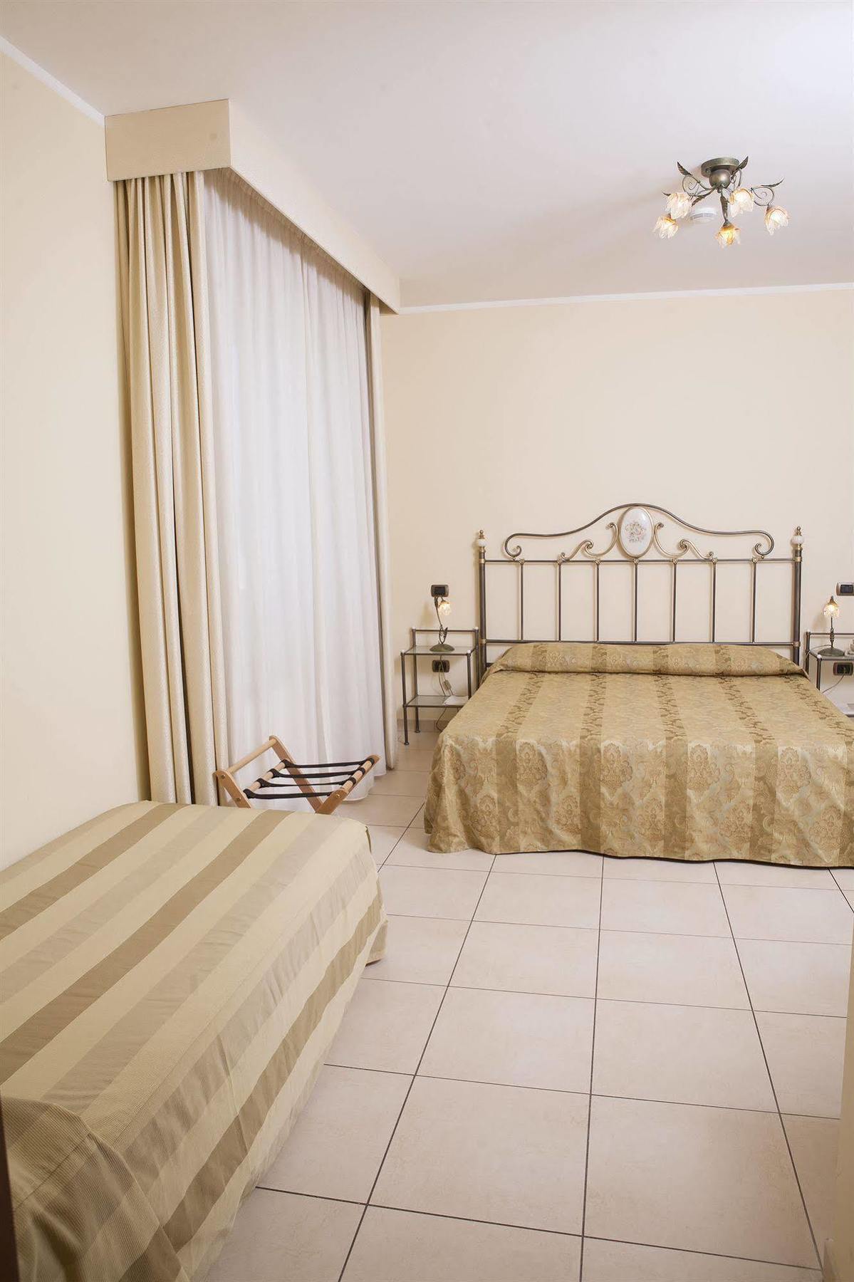Hotel Villa Fiorita Giulianova Zewnętrze zdjęcie